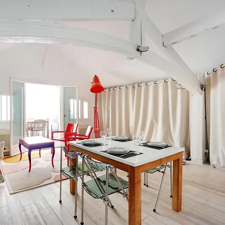 Cozy Avec Terrace - 2br-4p - Centre De 公寓 *