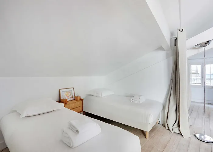 Cozy Avec Terrace - 2br-4p - Centre De *